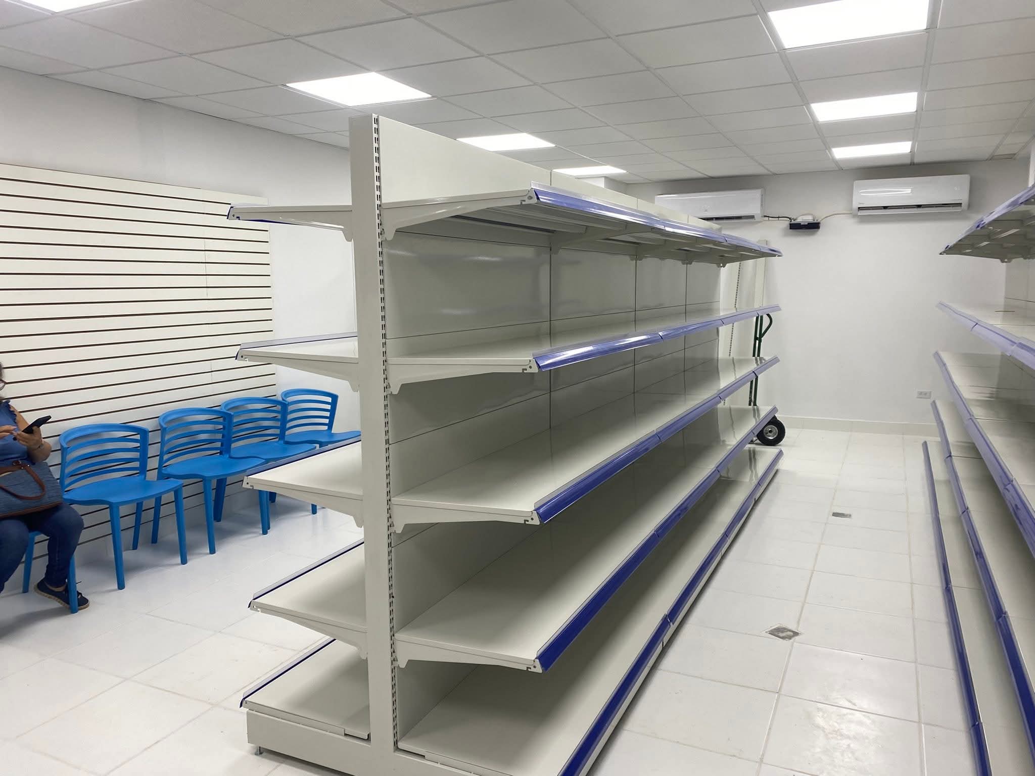 Góndolas y área de espera